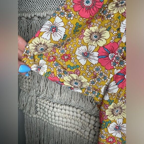 Lily Rose Yellow Floral Shorts Romper (Small) - Picture 3 of 8